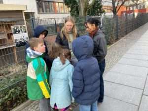 Stolpersteinrundgang rund um die Schule